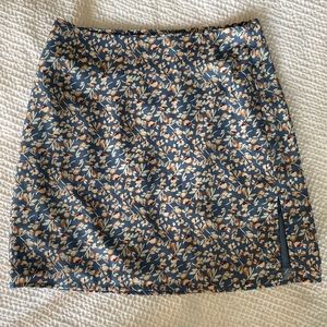 Floral mini skirt